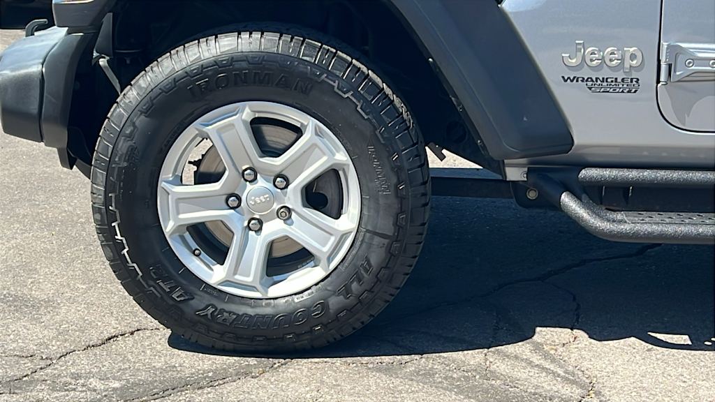 Thumbnail: 2021 Jeep Wrangler - 8