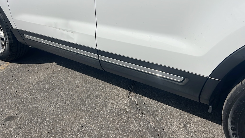 Thumbnail: 2017 Ford Explorer - 10