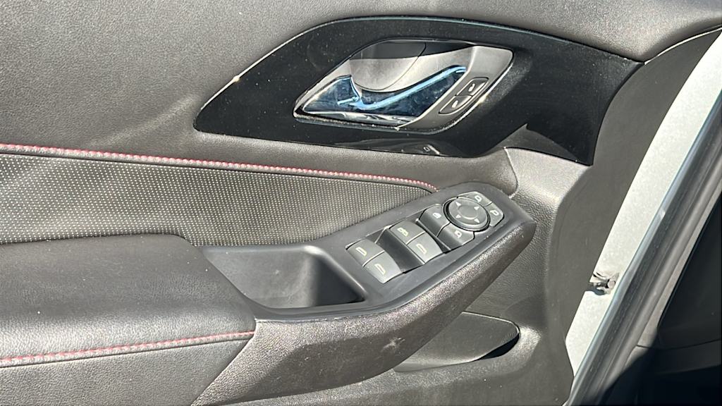 Thumbnail: 2022 Chevrolet Traverse - 28
