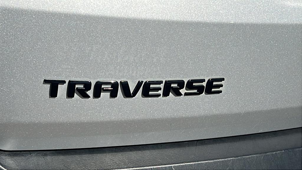 Thumbnail: 2022 Chevrolet Traverse - 7