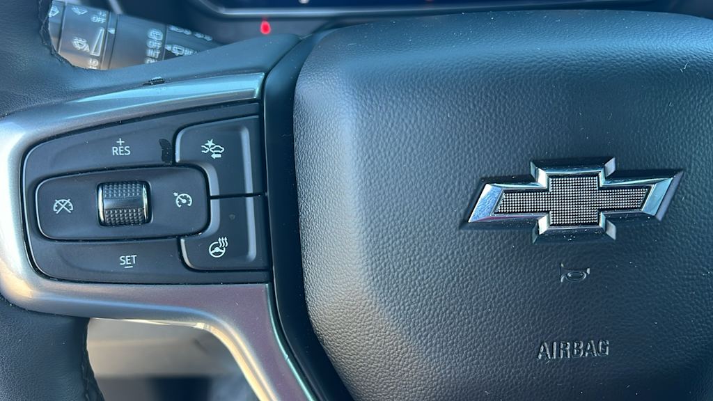 Thumbnail: 2023 Chevrolet Tahoe - 26