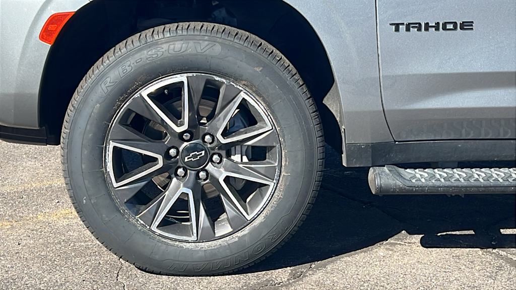 Thumbnail: 2023 Chevrolet Tahoe - 8