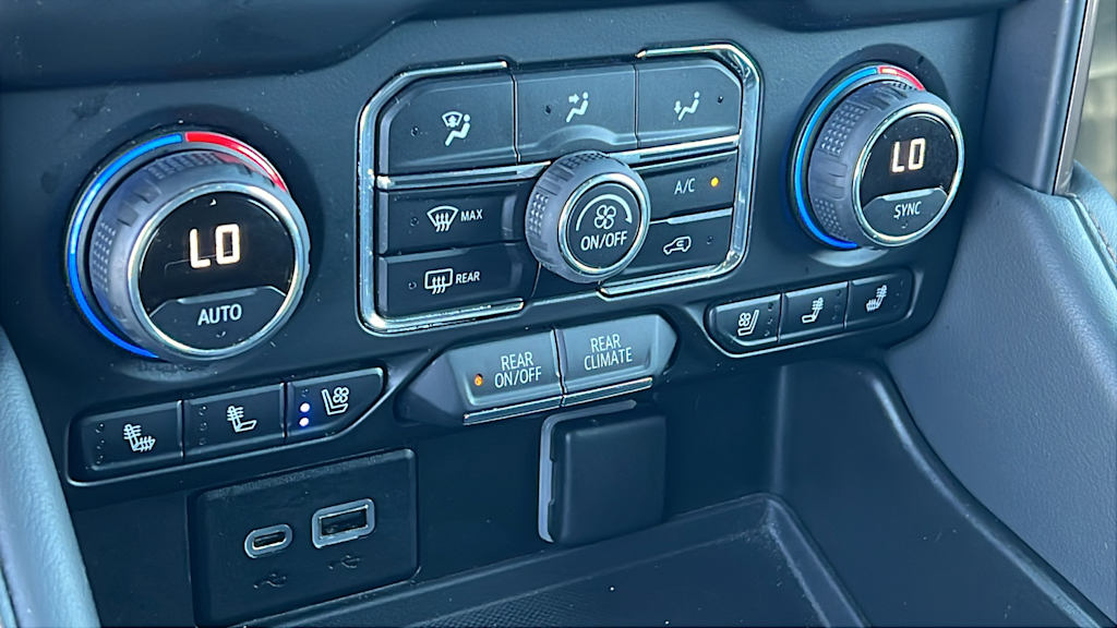 2022 Chevrolet Tahoe High Country 23