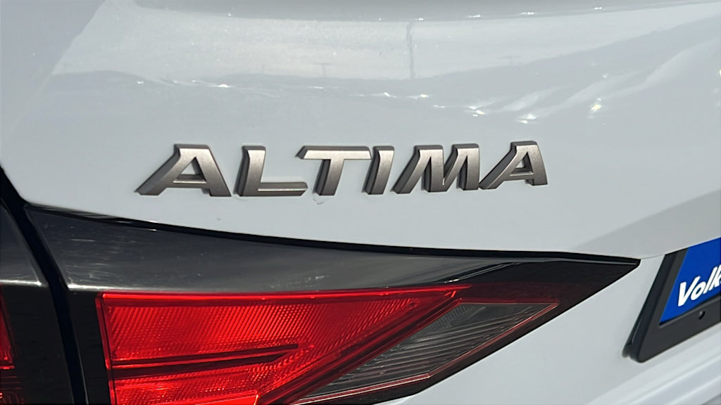 Thumbnail: 2023 Nissan Altima - 7