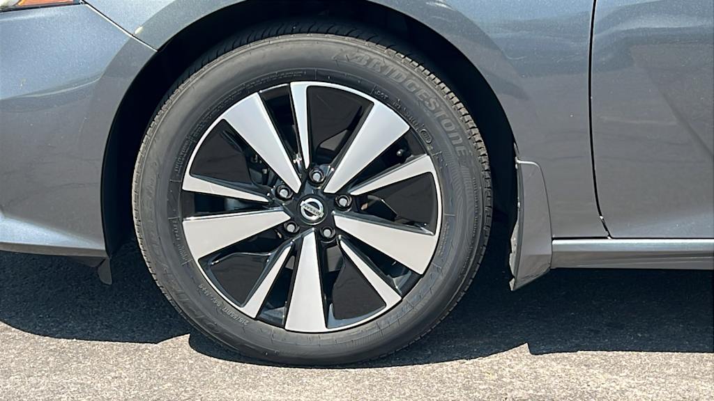 Thumbnail: 2020 Nissan Altima - 7