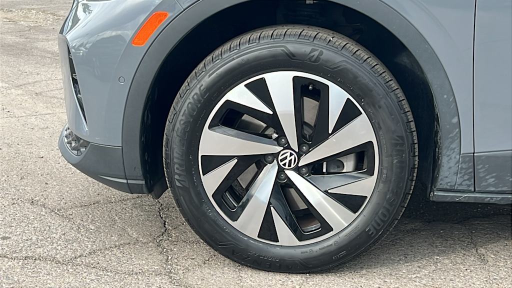 Thumbnail: 2023 Volkswagen ID.4 - 8