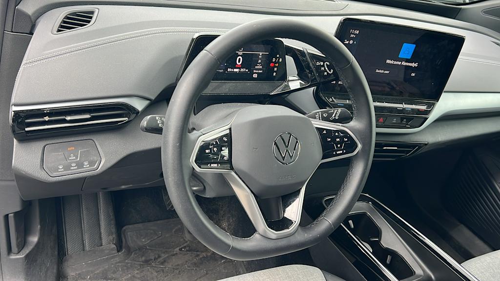 Thumbnail: 2023 Volkswagen ID.4 - 2