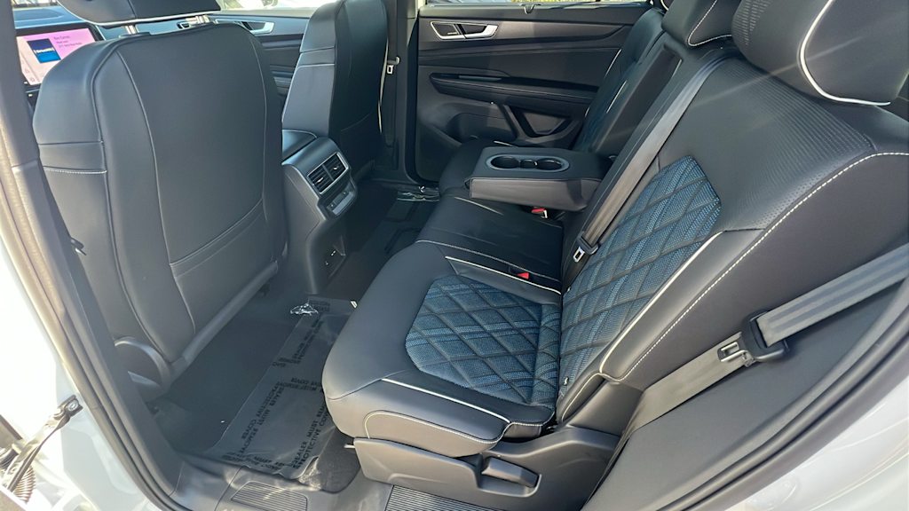 Thumbnail: 2026 Volkswagen Atlas - 12