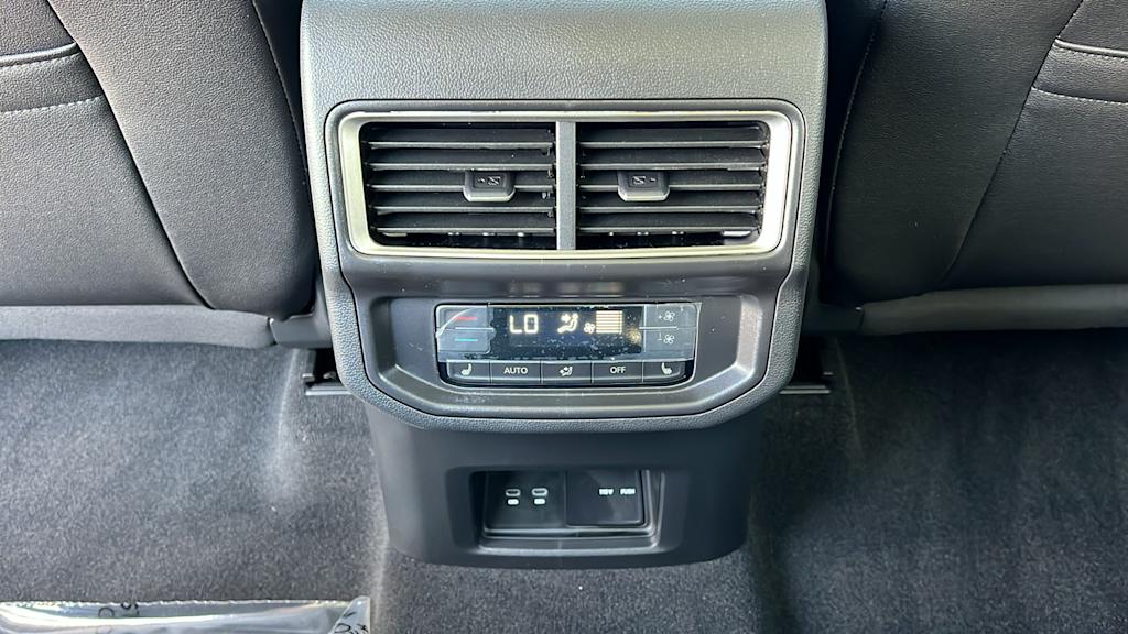2026 Volkswagen Atlas SEL Premium R-Line - Photo 30