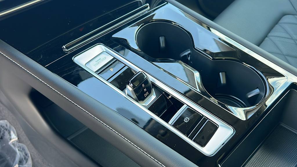 2026 Volkswagen Atlas SEL Premium R-Line - Photo 15