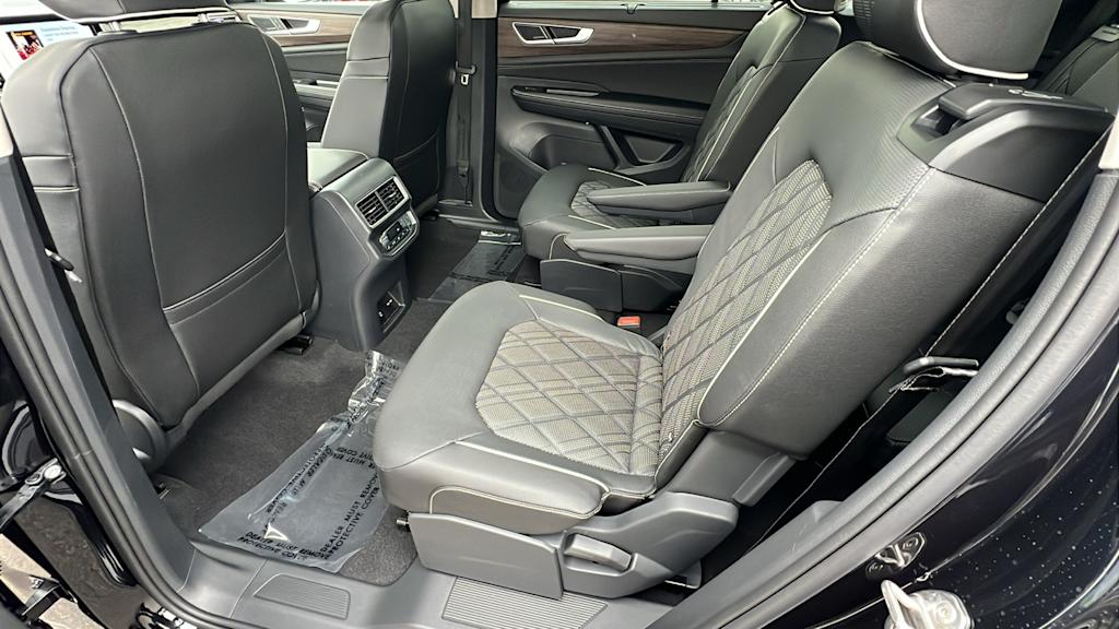 2026 Volkswagen Atlas SEL Premium R-Line - Photo 11