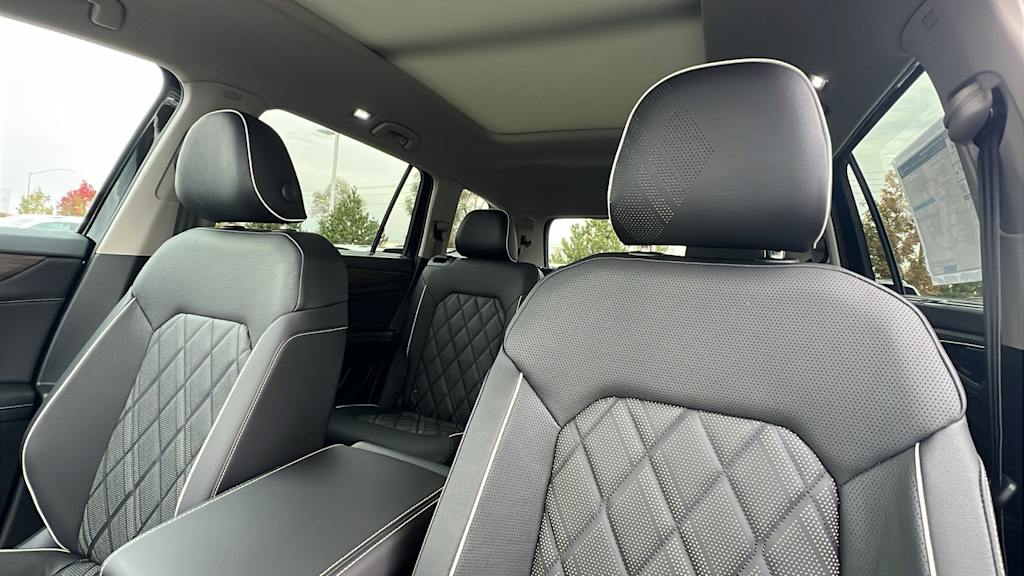 2026 Volkswagen Atlas SEL Premium R-Line - Photo 9
