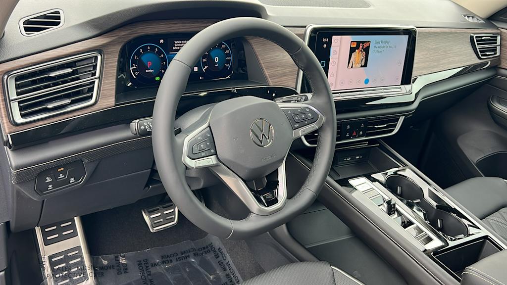 2026 Volkswagen Atlas SEL Premium R-Line - Photo 2