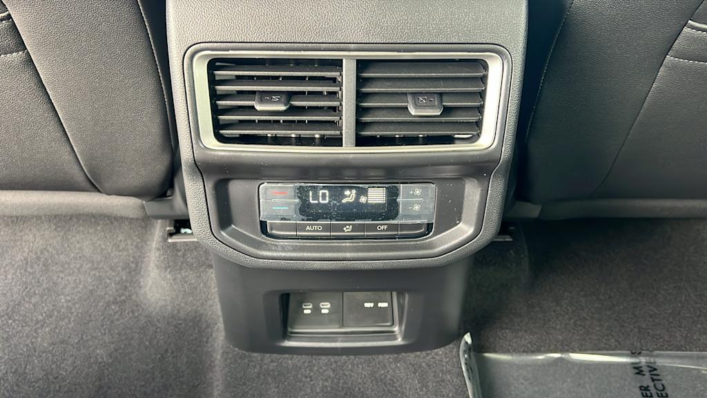 Thumbnail: 2026 Volkswagen Atlas - 30