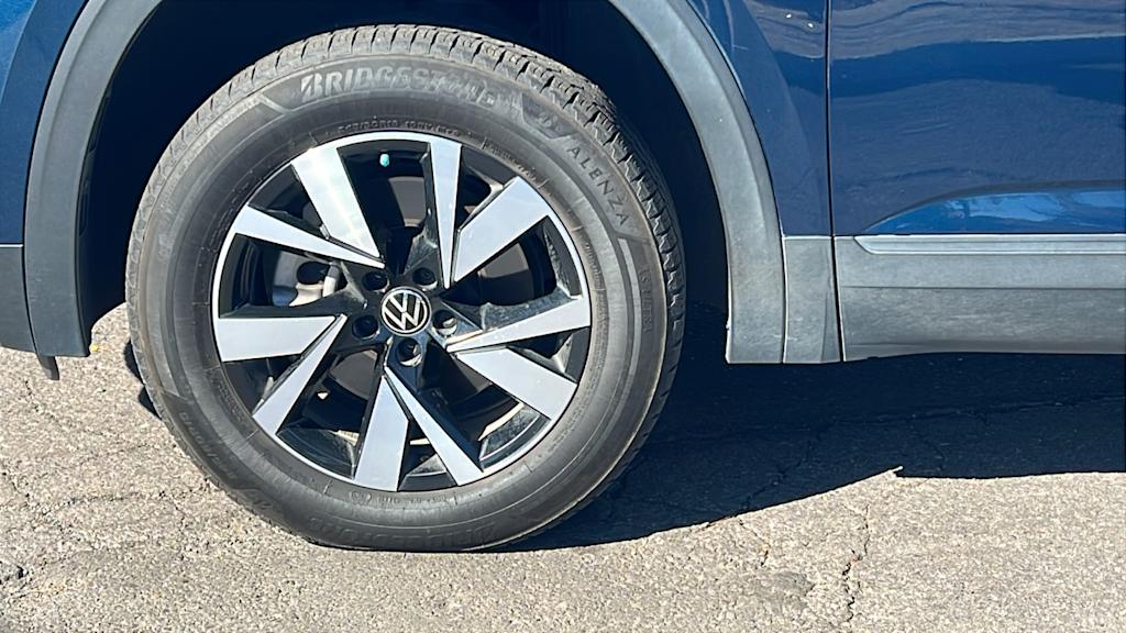 Thumbnail: 2021 Volkswagen Atlas - 6