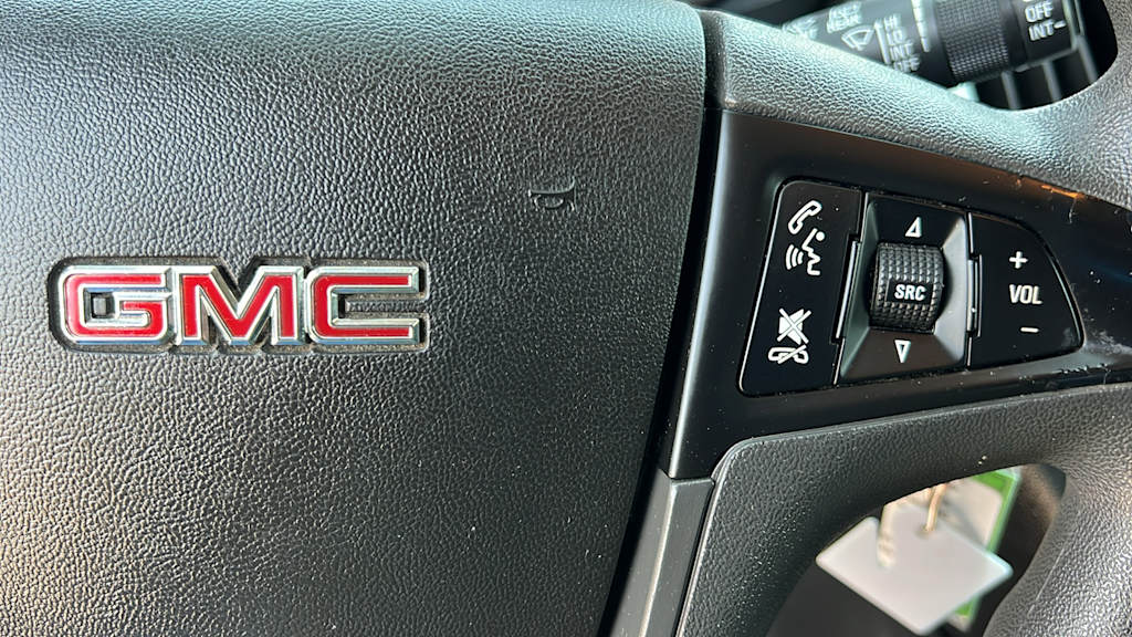 Thumbnail: 2015 GMC Terrain - 27