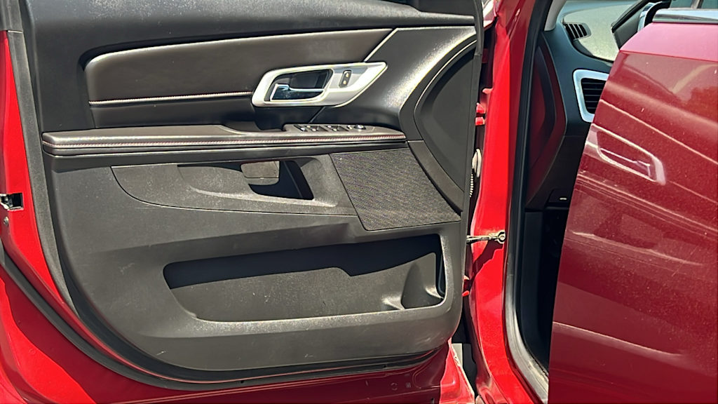 Thumbnail: 2015 GMC Terrain - 29