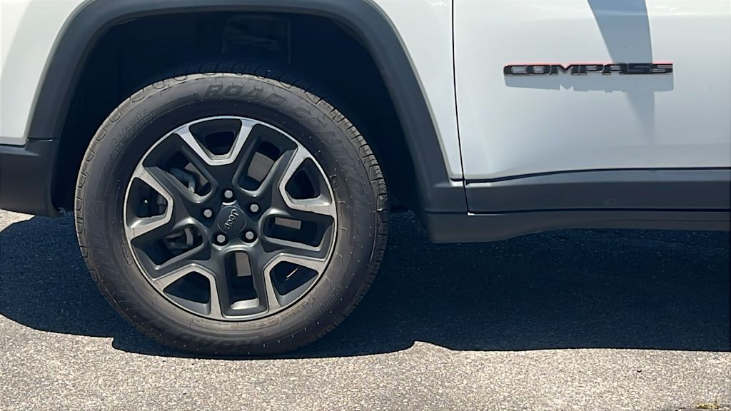 Thumbnail: 2020 Jeep Compass - 7