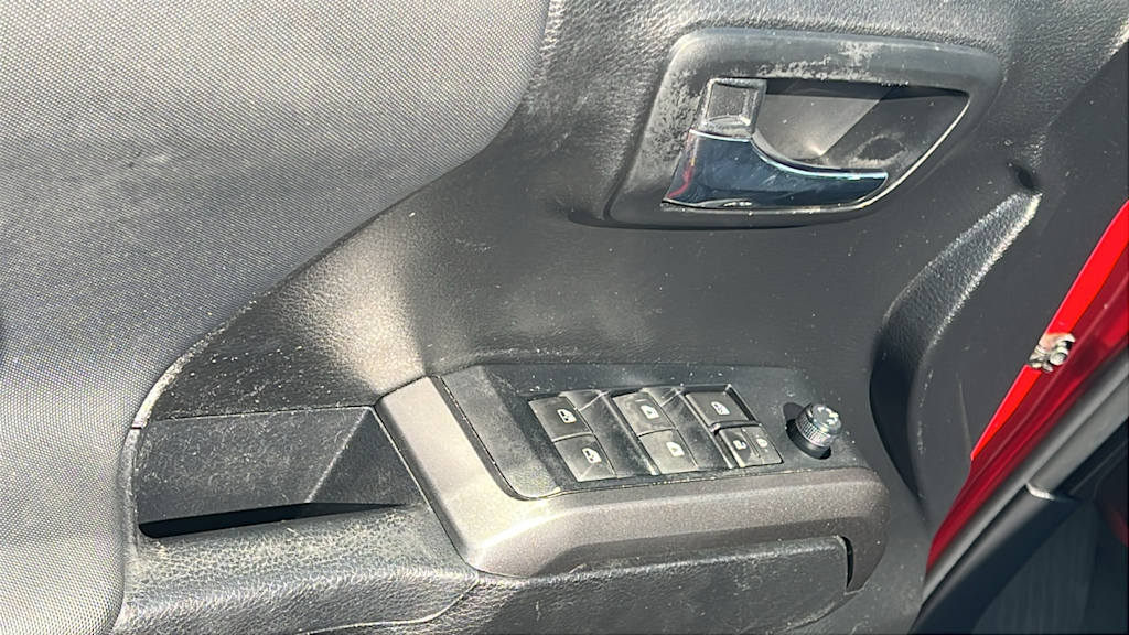 Thumbnail: 2022 Toyota Tacoma - 27