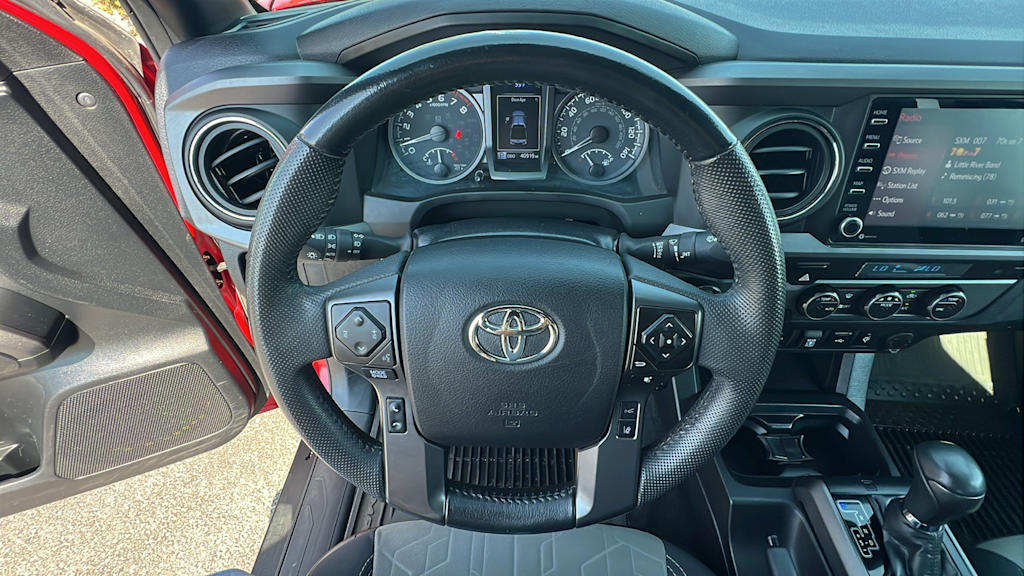 Thumbnail: 2022 Toyota Tacoma - 8