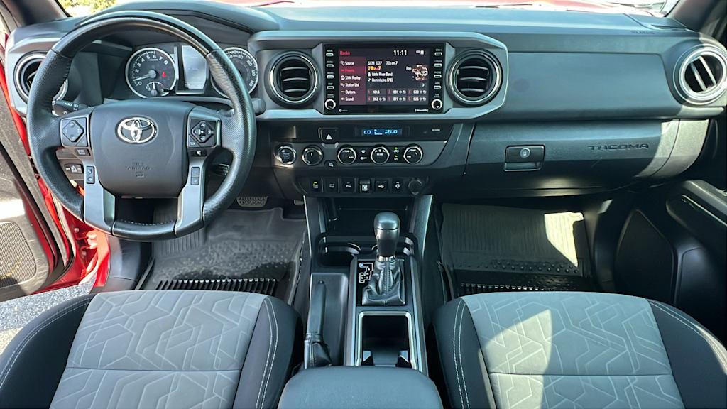 Thumbnail: 2022 Toyota Tacoma - 11