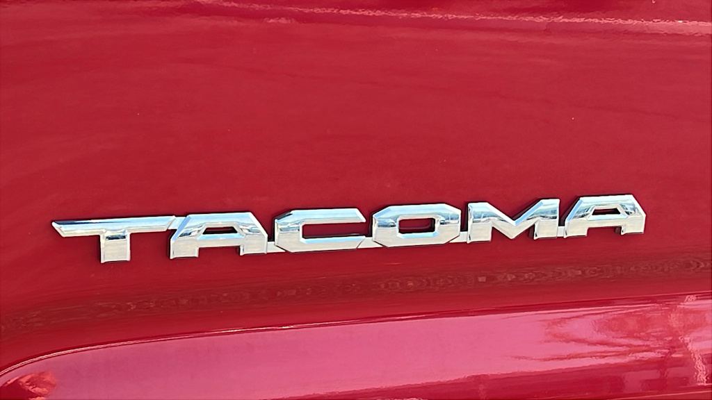 Thumbnail: 2022 Toyota Tacoma - 6