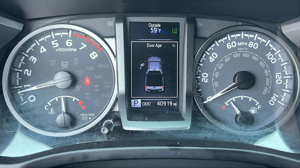 Thumbnail: 2022 Toyota Tacoma - 14