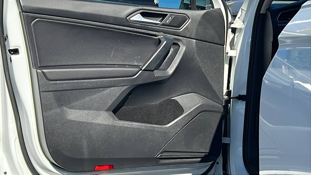 Thumbnail: 2019 Volkswagen Tiguan - 28