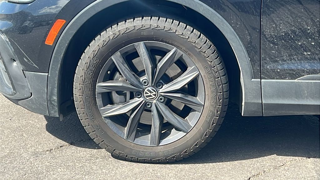 Thumbnail: 2022 Volkswagen Tiguan - 7