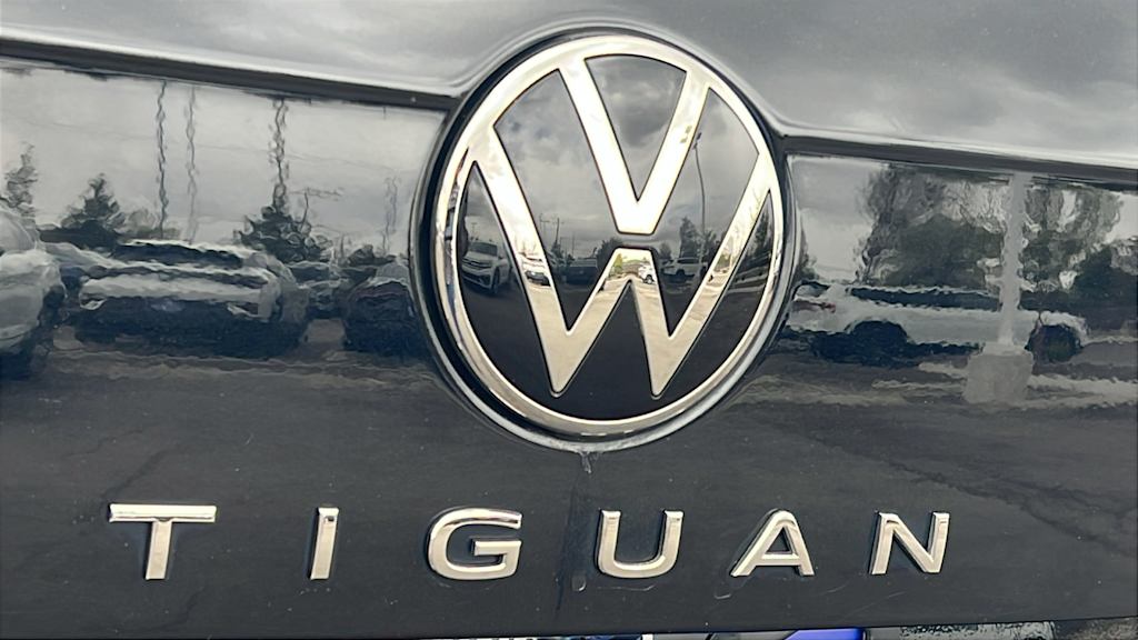 Thumbnail: 2022 Volkswagen Tiguan - 7