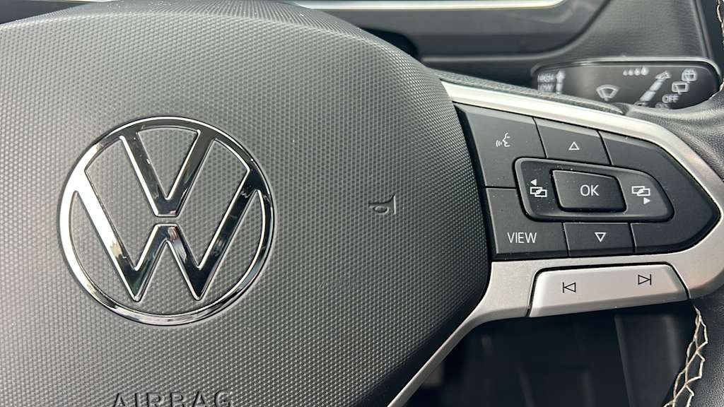 Thumbnail: 2022 Volkswagen Tiguan - 27