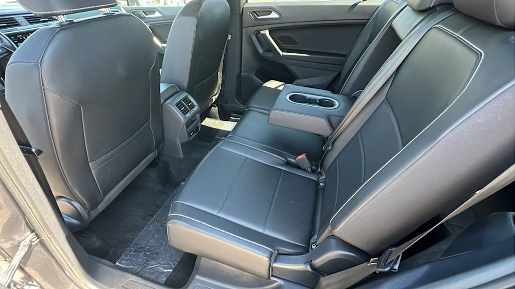 Thumbnail: 2021 Volkswagen Tiguan - 12
