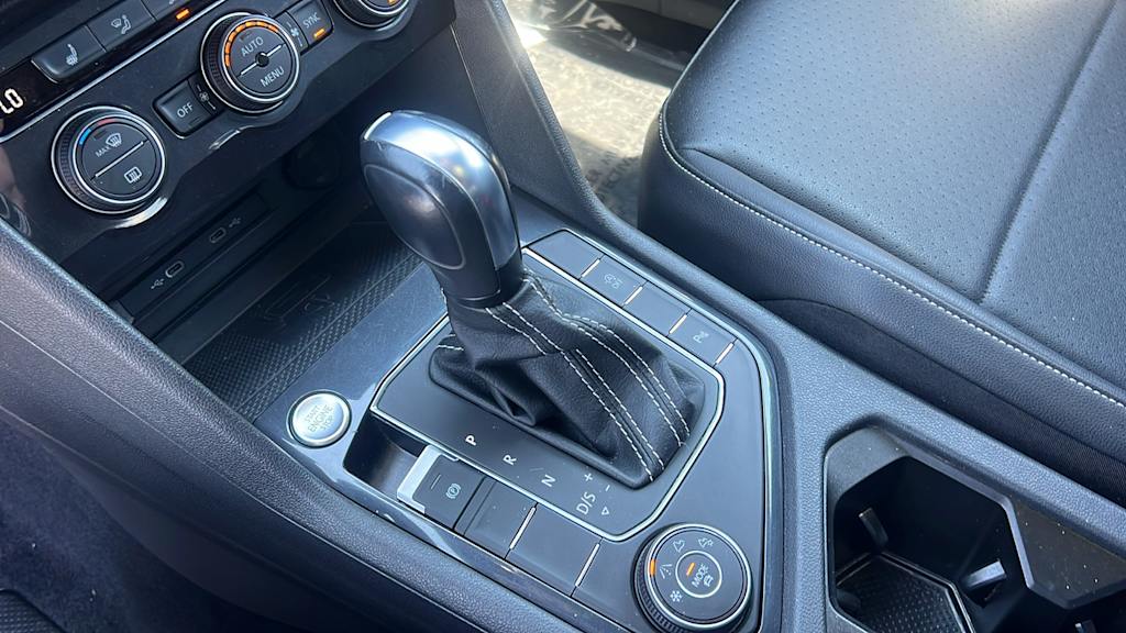 Thumbnail: 2021 Volkswagen Tiguan - 15