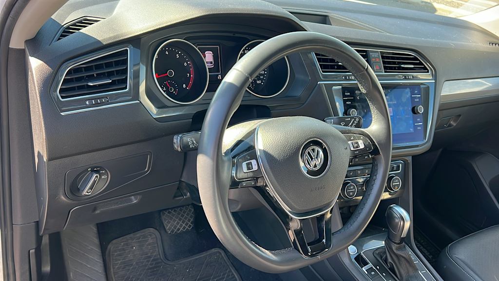 Thumbnail: 2020 Volkswagen Tiguan - 2