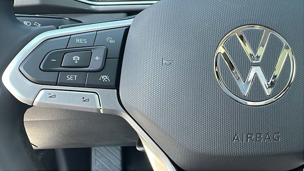 Thumbnail: 2025 Volkswagen Taos - 25