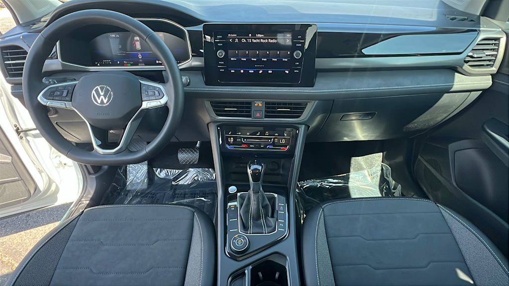 Thumbnail: 2025 Volkswagen Taos - 13