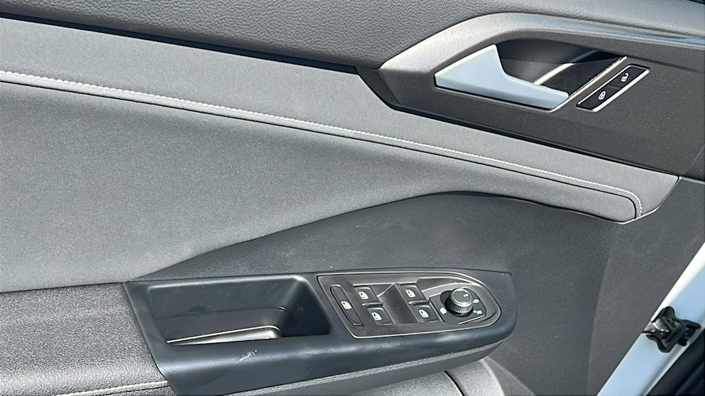 Thumbnail: 2025 Volkswagen Taos - 28