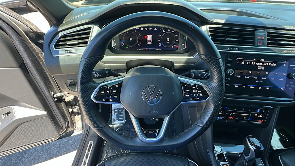 Thumbnail: 2022 Volkswagen Tiguan - 9