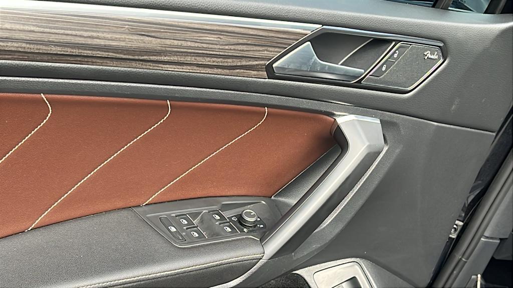 Thumbnail: 2022 Volkswagen Tiguan - 28