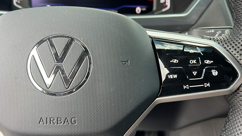Thumbnail: 2022 Volkswagen Tiguan - 27