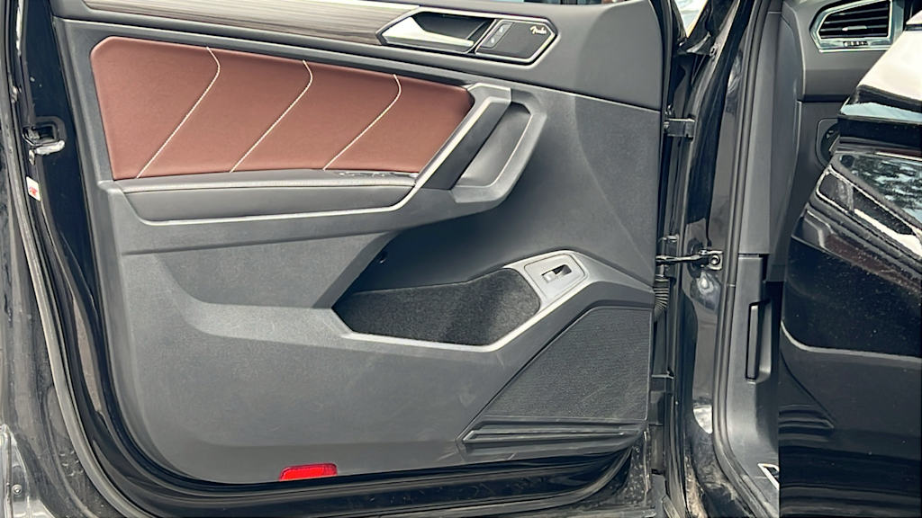 Thumbnail: 2022 Volkswagen Tiguan - 29