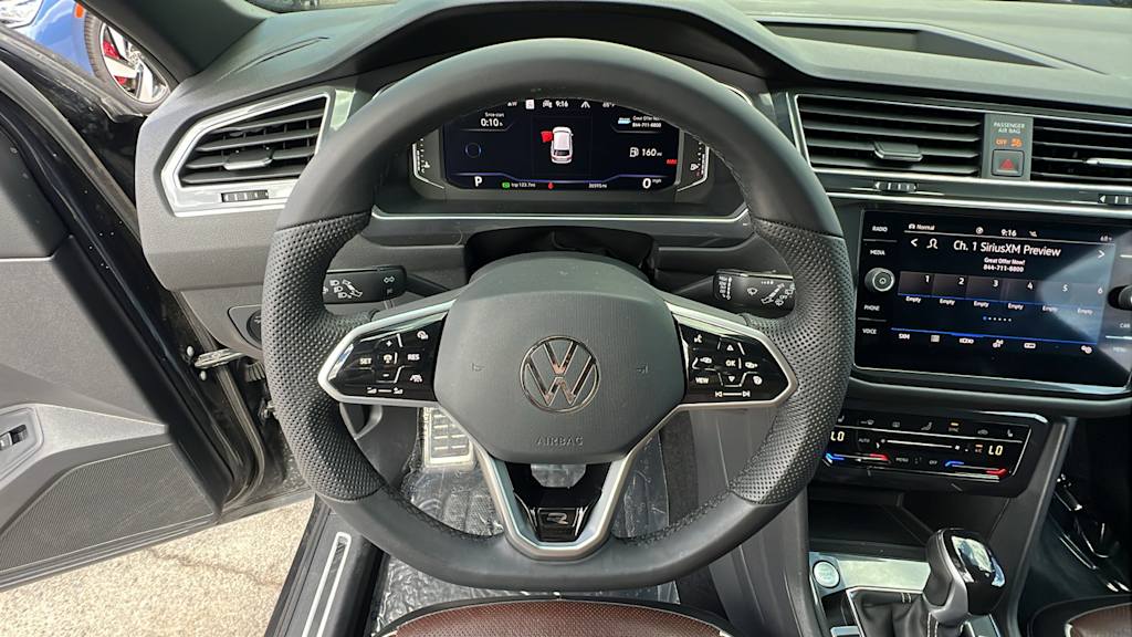 Thumbnail: 2022 Volkswagen Tiguan - 9