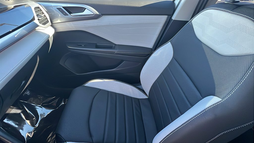 Thumbnail: 2026 Volkswagen Taos - 11