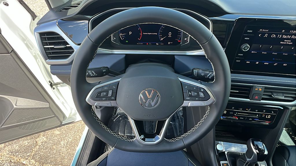 Thumbnail: 2025 Volkswagen Taos - 9