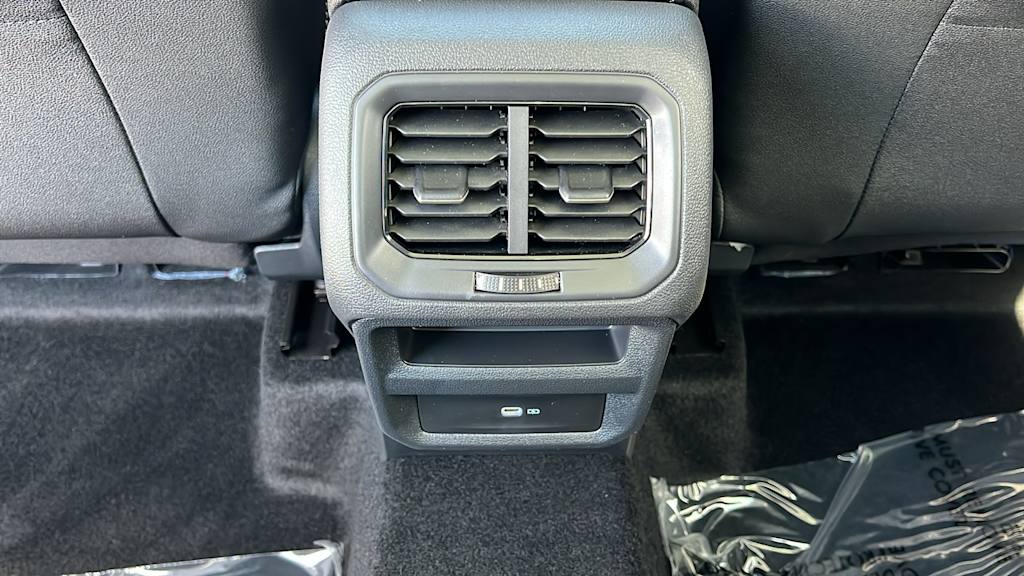 Thumbnail: 2025 Volkswagen Taos - 30