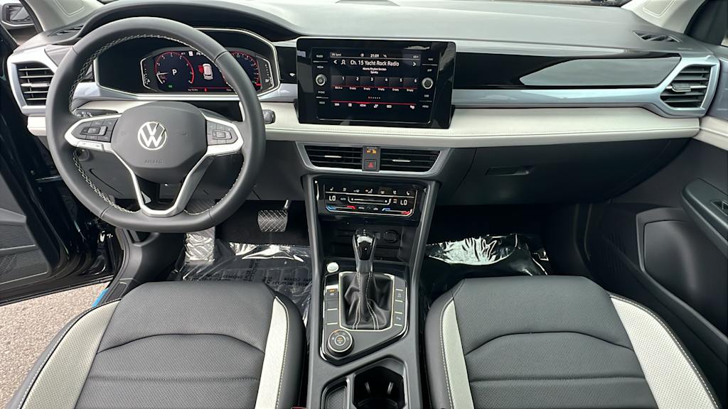 Thumbnail: 2025 Volkswagen Taos - 12