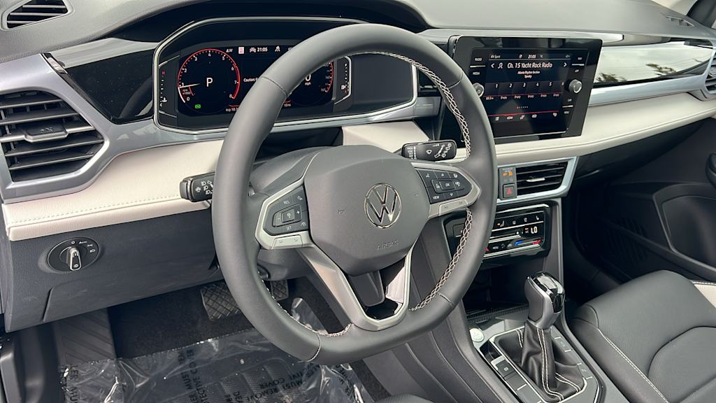 Thumbnail: 2025 Volkswagen Taos - 2