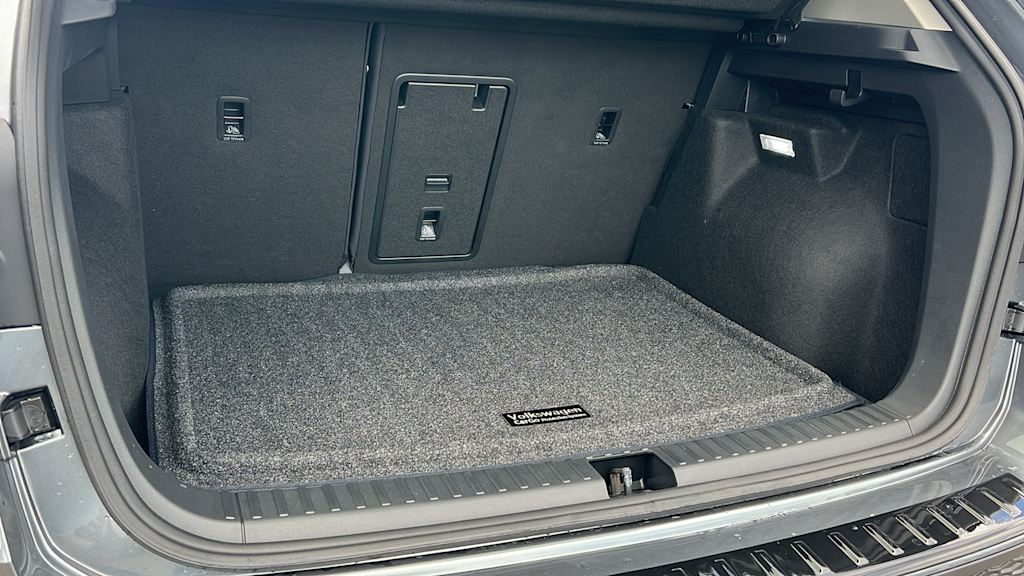 Thumbnail: 2025 Volkswagen Taos - 15