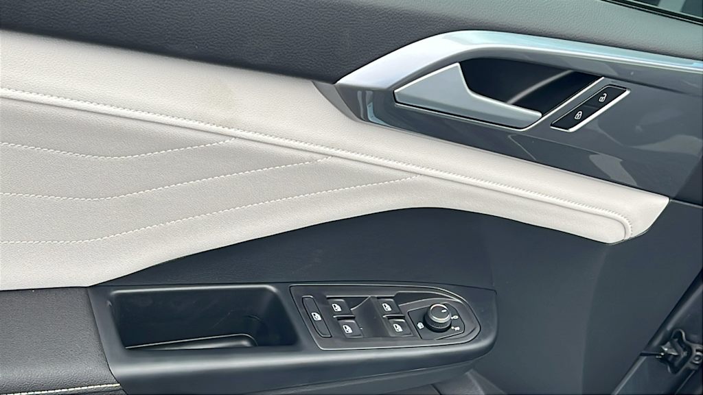 Thumbnail: 2025 Volkswagen Taos - 28