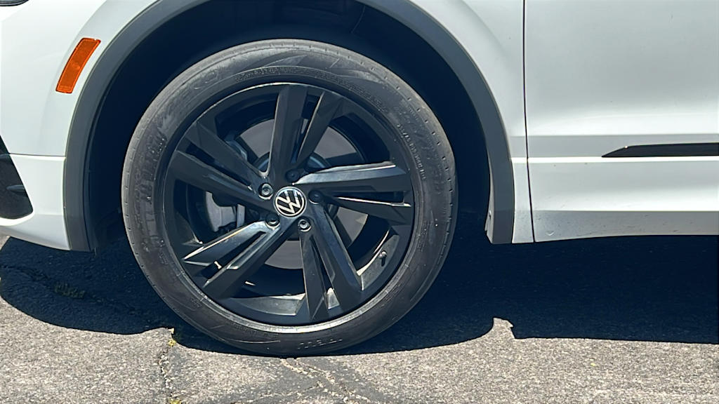 Thumbnail: 2024 Volkswagen Tiguan - 7